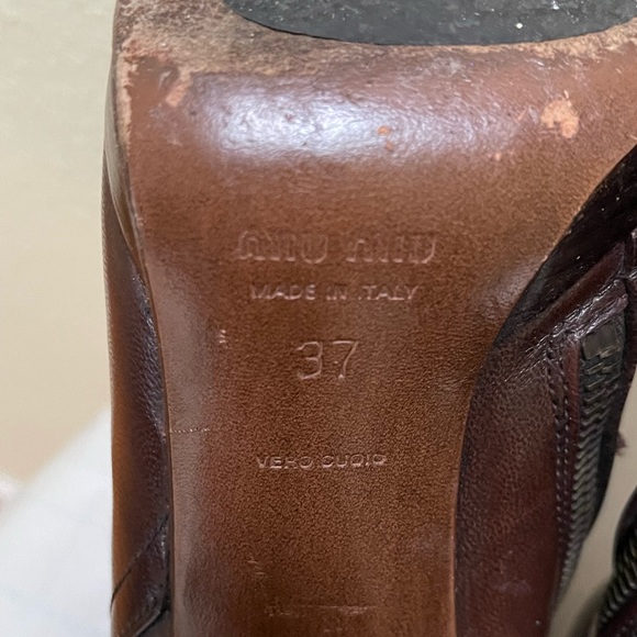 Authentic Miu Miu shearling lined leather ankle boots - Picture 12 of 14